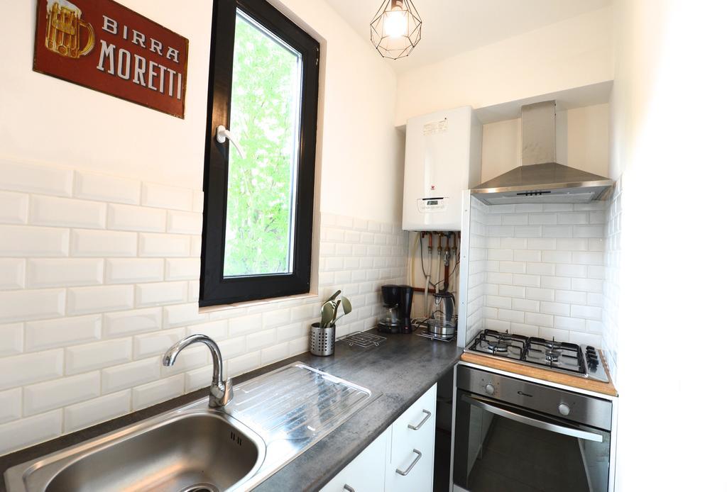 European Area Apartments Brussel Bagian luar foto