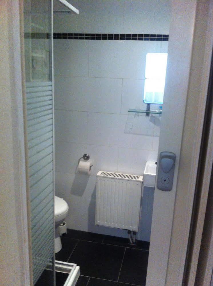European Area Apartments Brussel Bagian luar foto
